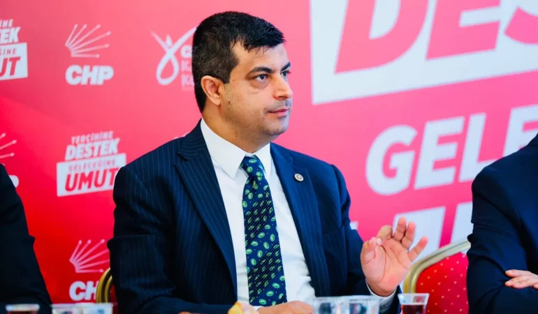 CHP’li Deniz Demir zincir marketlerdeki ‘ayakta çalışma’ zulmünü Meclis’e taşıdı: “İşverene denetim yok, işçiye zulüm var”