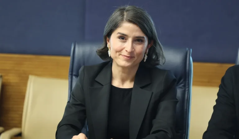 TBMM’de dış politika ve kara para aklama tartışması: DEM Parti’den Cevdet Yılmaz’a soru önergesi