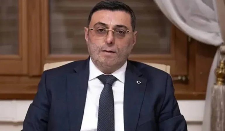 Sert eleştirilerden 72 saat sonra özür mesajı: AKP’li Serkan Bayram’ı geri vitesi de kurtarmadı