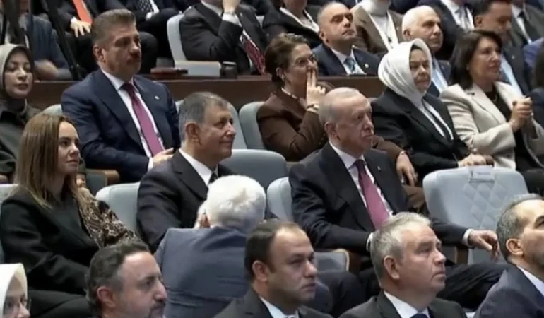 Şebnem Bursalı TV100’de açıkladı: “Cumhurbaşkanımızın nezaketi Cemil Bey’i kelimenin tam anlamıyla mest etmiş”