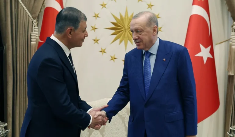 AKP medyasından ‘Cemil Tugay’ iddiası: ‘Çarşamba günü AKP’ye katılacak’