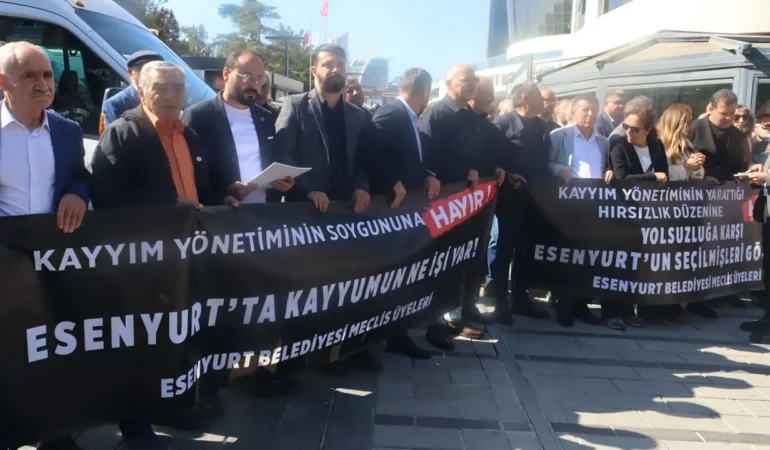 CHP’li Meclis üyelerinden Can Aksoy’a istifa çağrısı: Esenyurt’ta hesap verme sorumluluğu işletilmeli