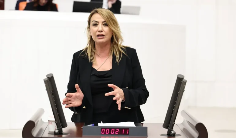 CHP’li Yıldırım Kara’dan Meclis’te fon krizi çıkışı: “Sorumluları yargılayın, para ödeyip kurtulamazsınız”