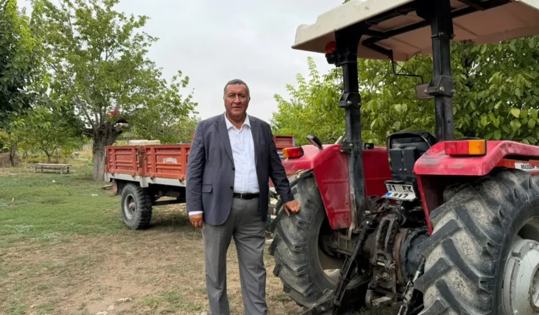CHP’li Gürer’den tarım uyarısı: Çiftçi tüccara ve borca mahkûm edildi