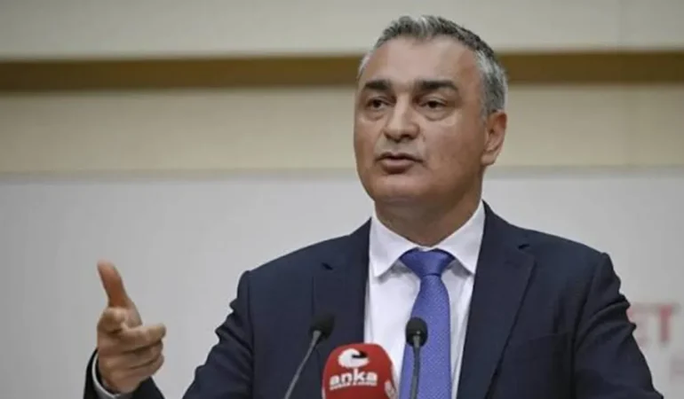 CHP Parti Sözcüsü Müslim Sarı’dan gözaltı tepkisi: Kişiye göre hukuk olmaz